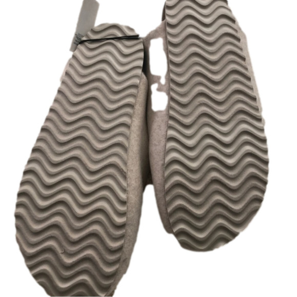 NEW GAP Cozy Clogs, Ivory Frost - Picture 7 of 11